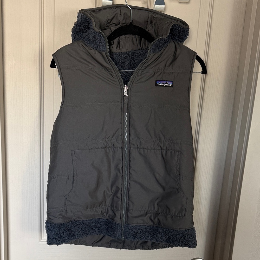 Patagonia Charcoal Hooded Vest